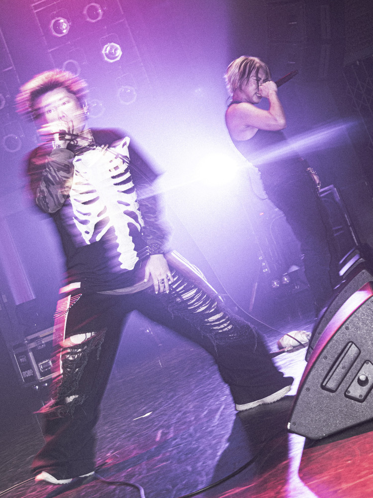 JUBEE出演『(sic)boy CHAOS TAPE 5TH ANNIVERSARY PARTY Supported by Manhattan Records』のライブレポートがEYESCREAMにて公開！